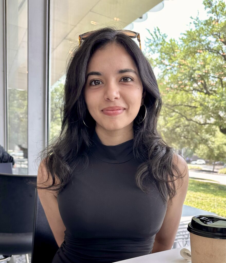 Sonya Kulkarni Headshot