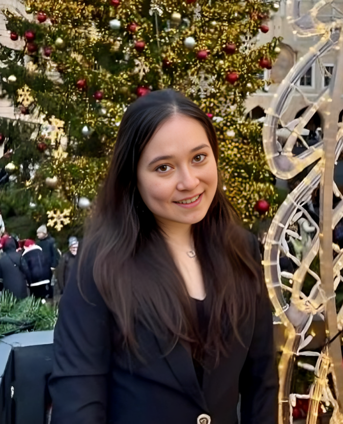 Sophia Lichterfeld Headshot