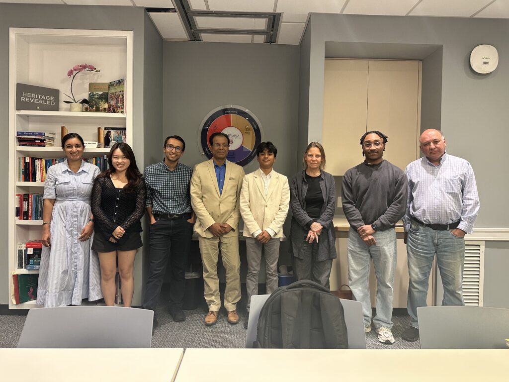 Scholarly Working Group posing for a group picture.